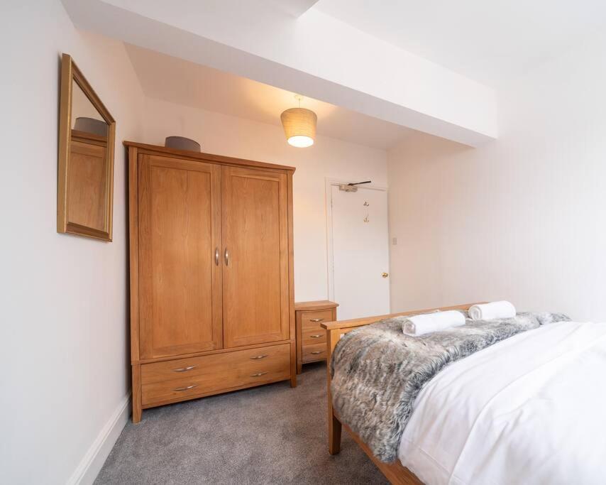 דירות Oystermouth Mumbles View - Free Parking מראה חיצוני תמונה