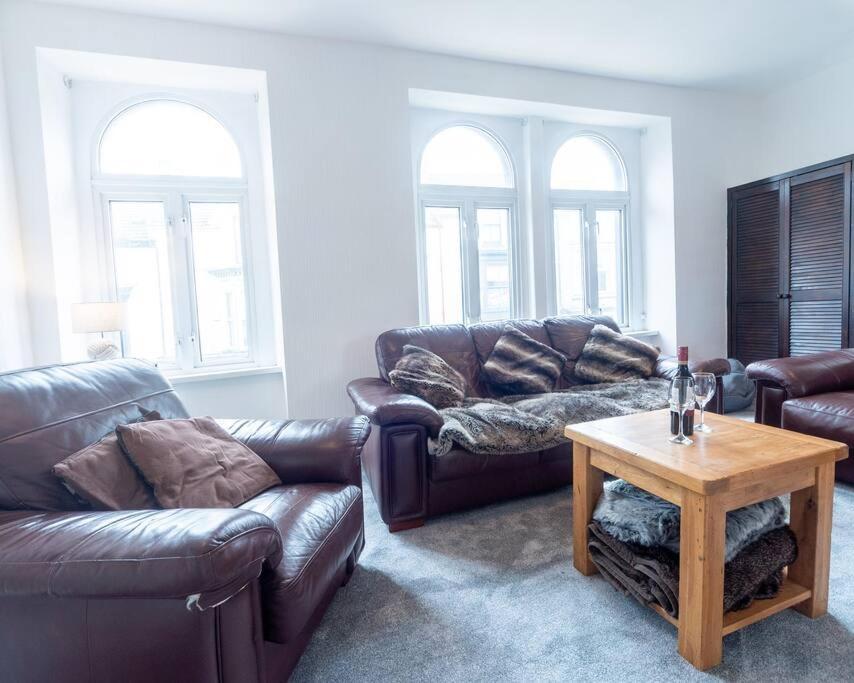 דירות Oystermouth Mumbles View - Free Parking מראה חיצוני תמונה